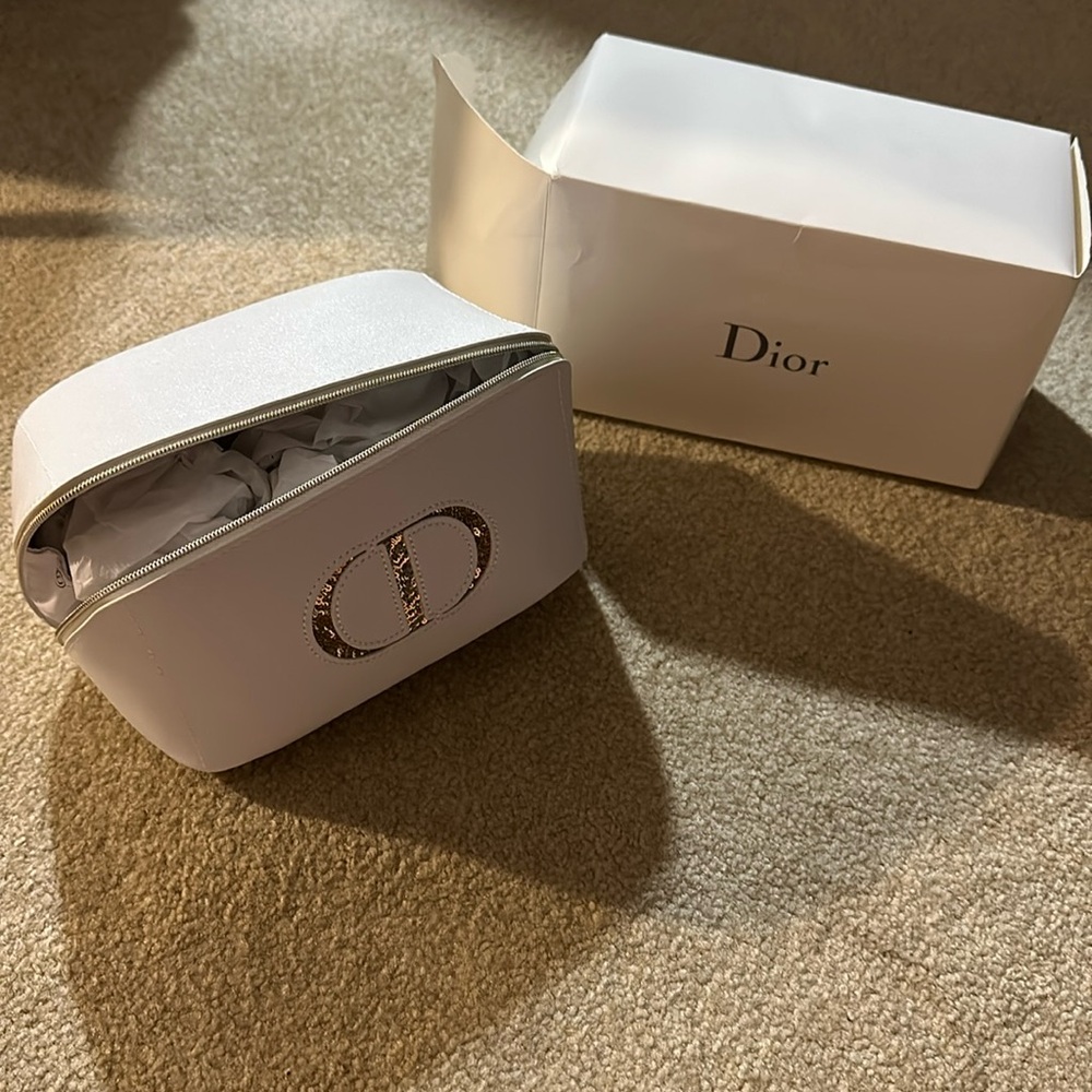 Dior gift pouch